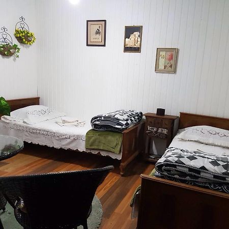 Gela'S Apartment Тбилиси Экстерьер фото