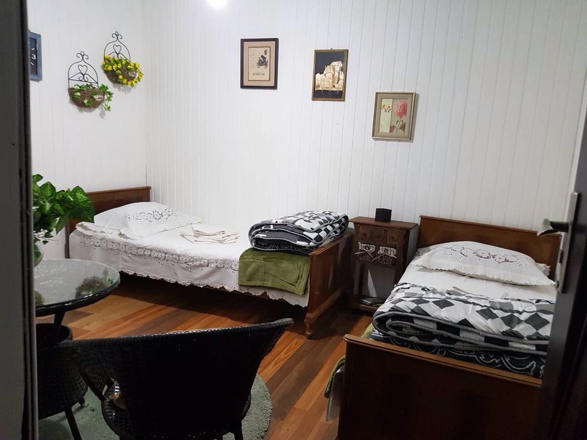Gela'S Apartment Тбилиси Экстерьер фото